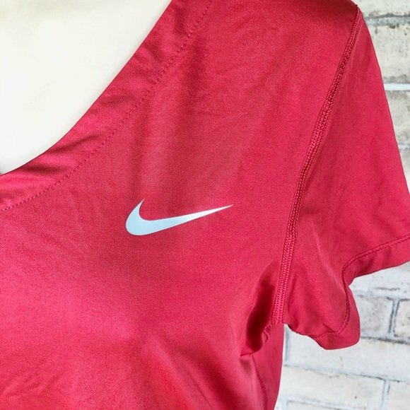 Nike Pro Dri Fit Women’s T-Shirt - Picture 3 of 7